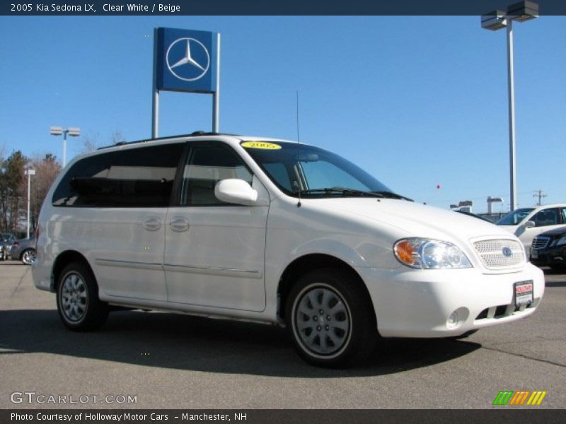 Clear White / Beige 2005 Kia Sedona LX