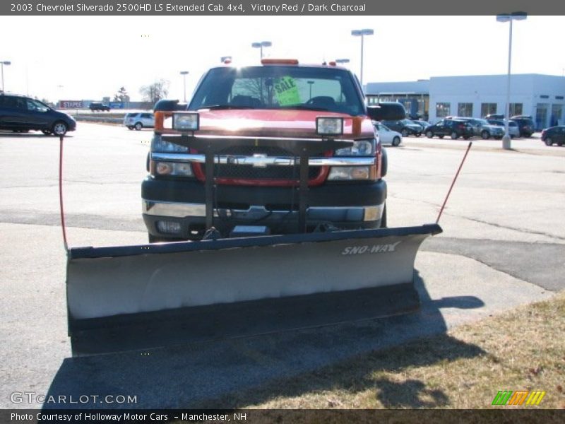 Victory Red / Dark Charcoal 2003 Chevrolet Silverado 2500HD LS Extended Cab 4x4