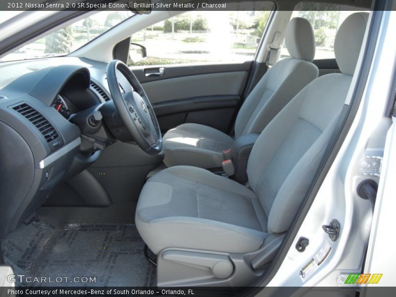  2012 Sentra 2.0 SR Special Edition Charcoal Interior