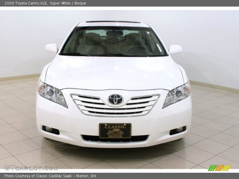 Super White / Bisque 2009 Toyota Camry XLE