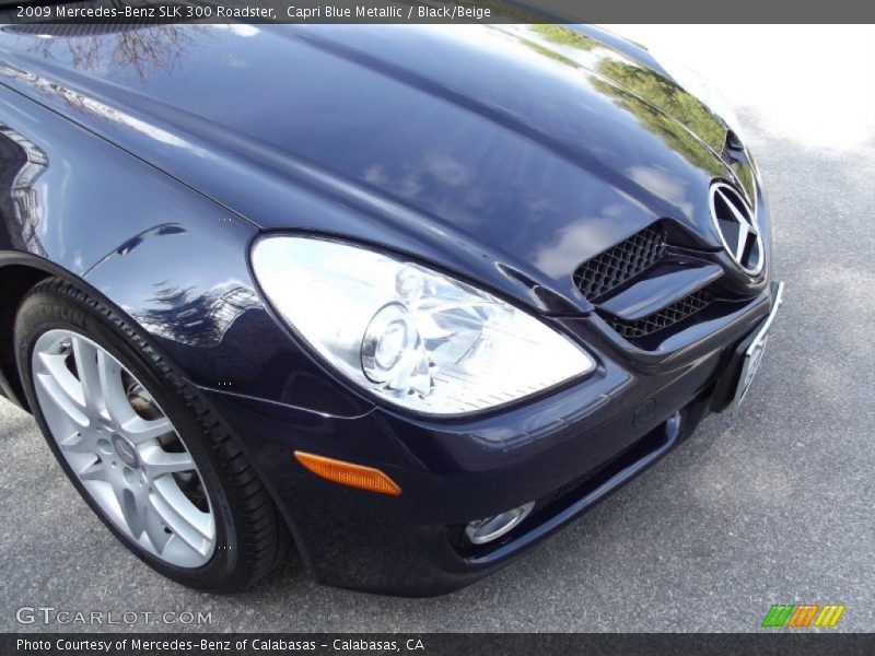 Capri Blue Metallic / Black/Beige 2009 Mercedes-Benz SLK 300 Roadster