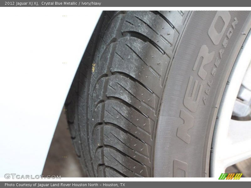 Crystal Blue Metallic / Ivory/Navy 2012 Jaguar XJ XJ