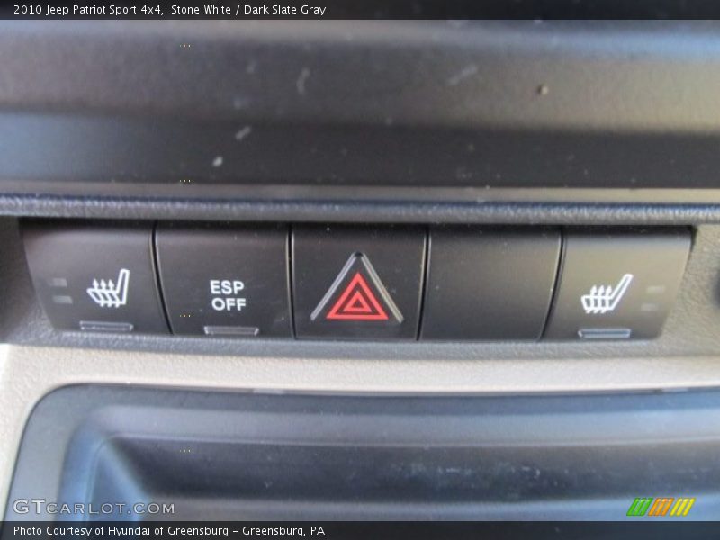 Stone White / Dark Slate Gray 2010 Jeep Patriot Sport 4x4