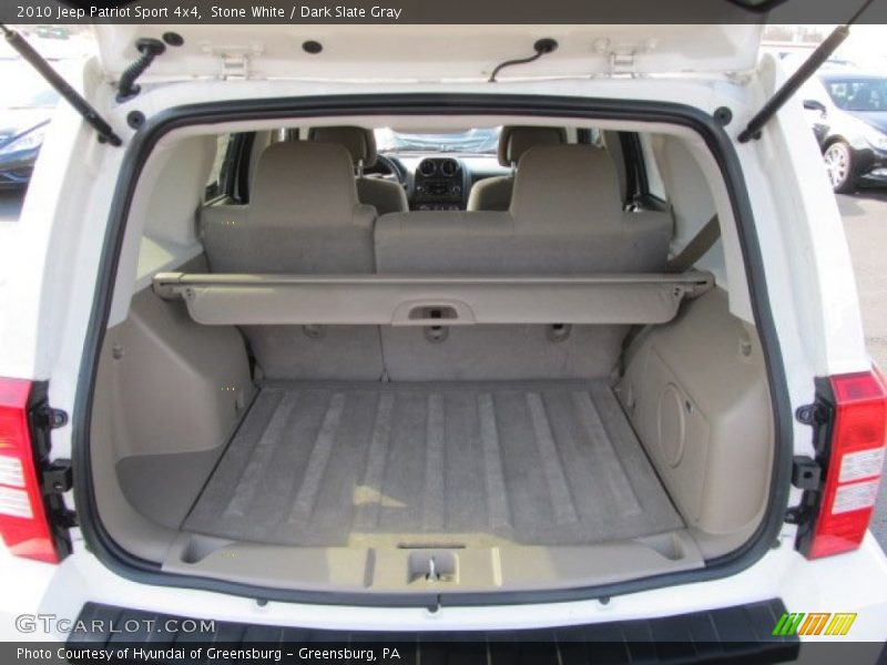 Stone White / Dark Slate Gray 2010 Jeep Patriot Sport 4x4