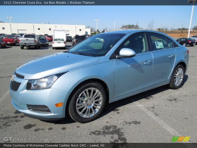 Front 3/4 View of 2012 Cruze Eco