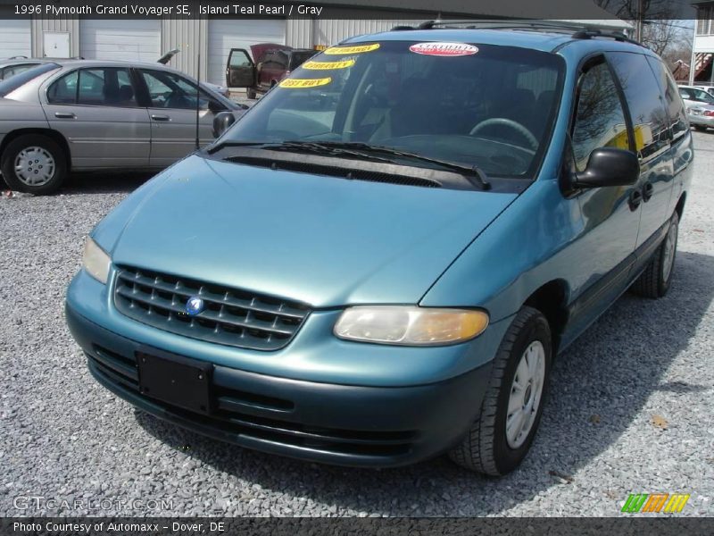 Island Teal Pearl / Gray 1996 Plymouth Grand Voyager SE
