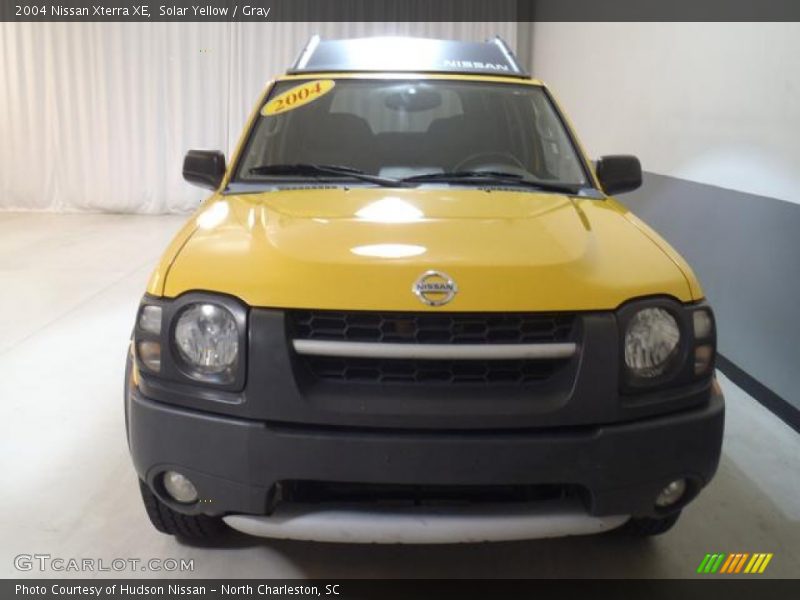 Solar Yellow / Gray 2004 Nissan Xterra XE