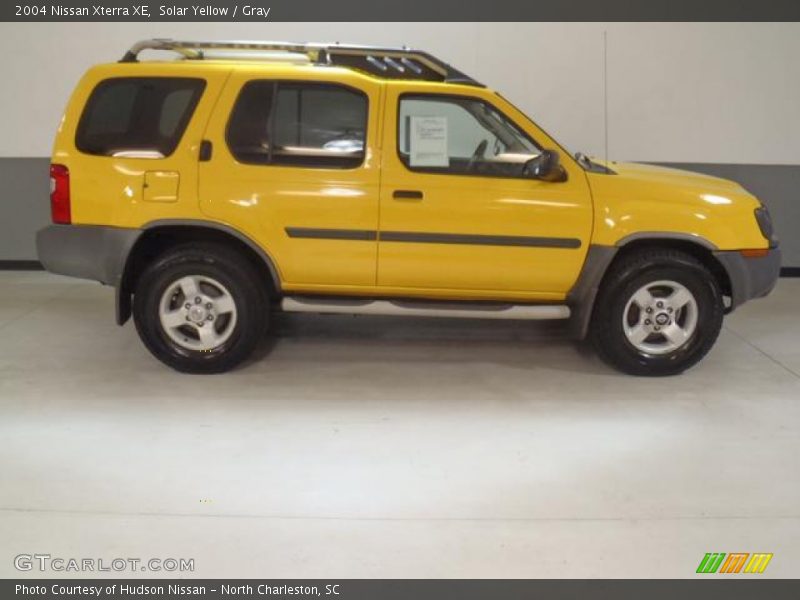 Solar Yellow / Gray 2004 Nissan Xterra XE