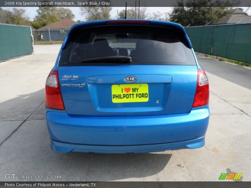 Spark Blue / Gray 2006 Kia Spectra Spectra5 Hatchback