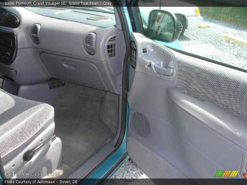 Island Teal Pearl / Gray 1996 Plymouth Grand Voyager SE