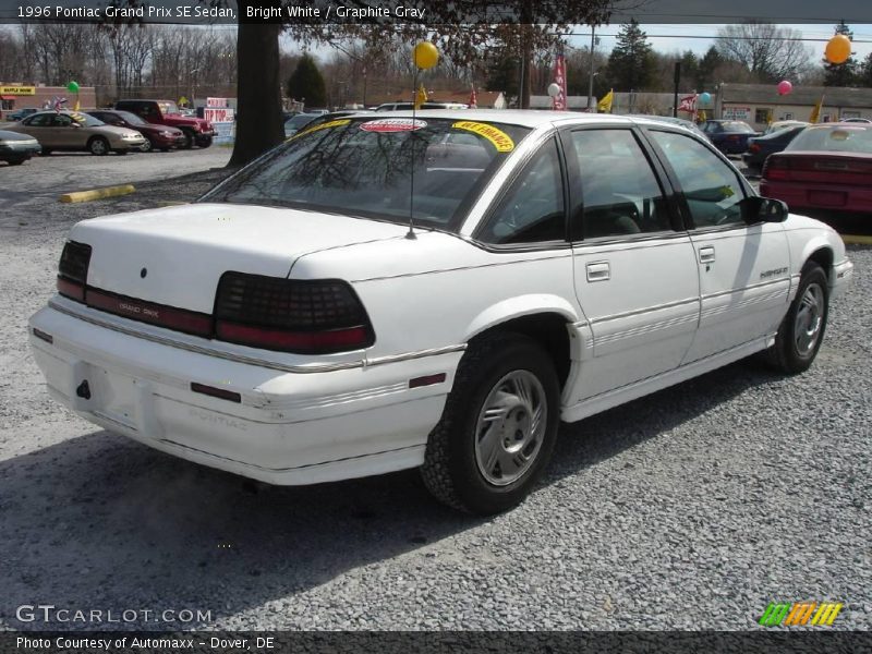 Bright White / Graphite Gray 1996 Pontiac Grand Prix SE Sedan