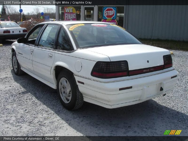 Bright White / Graphite Gray 1996 Pontiac Grand Prix SE Sedan