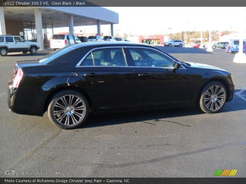 Gloss Black / Black 2012 Chrysler 300 S V6