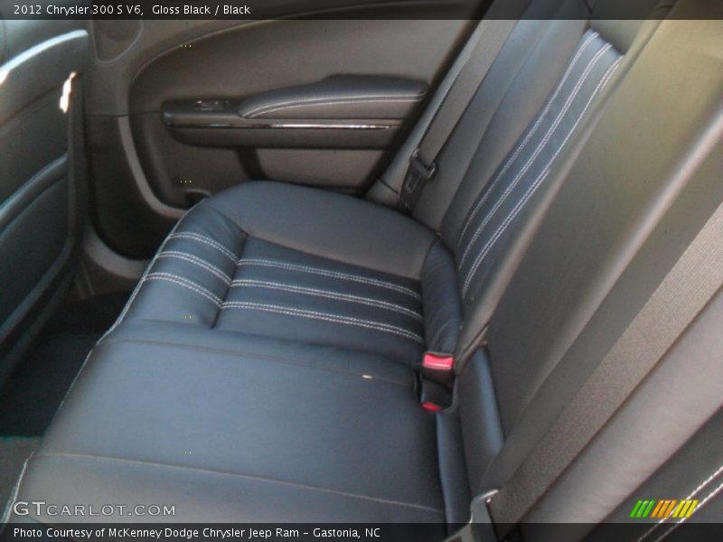 Gloss Black / Black 2012 Chrysler 300 S V6