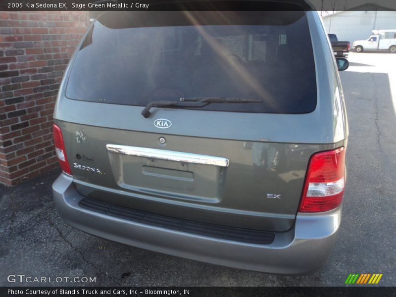 Sage Green Metallic / Gray 2005 Kia Sedona EX