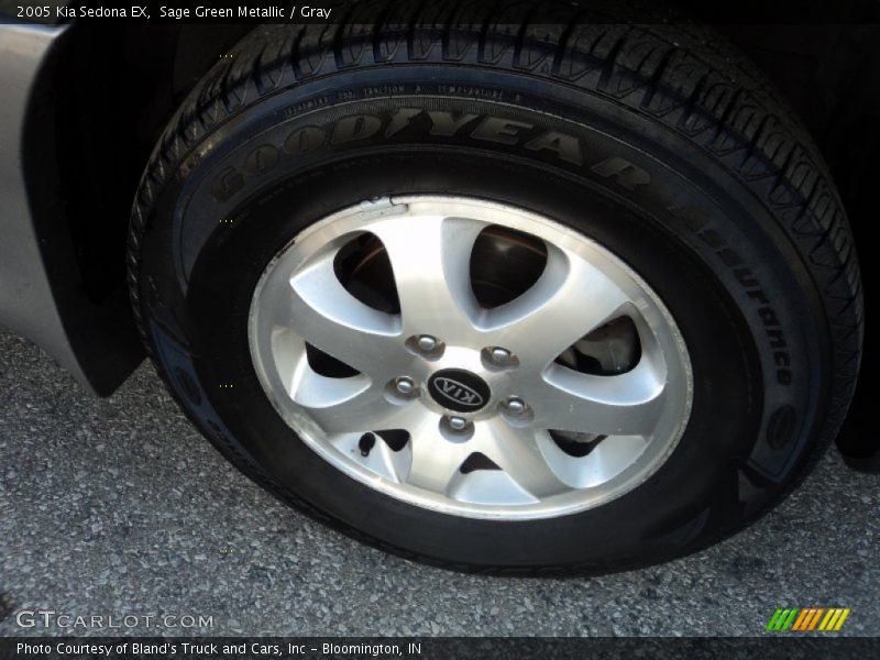 Sage Green Metallic / Gray 2005 Kia Sedona EX