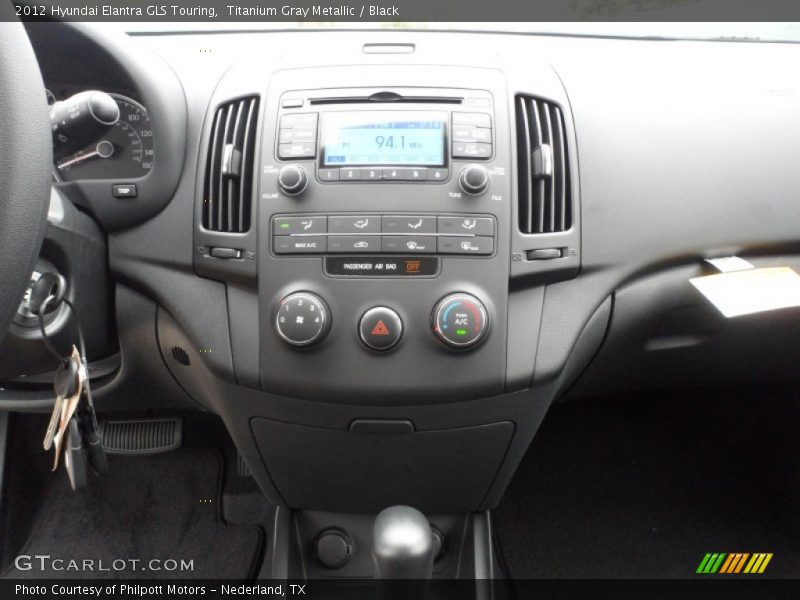 Controls of 2012 Elantra GLS Touring