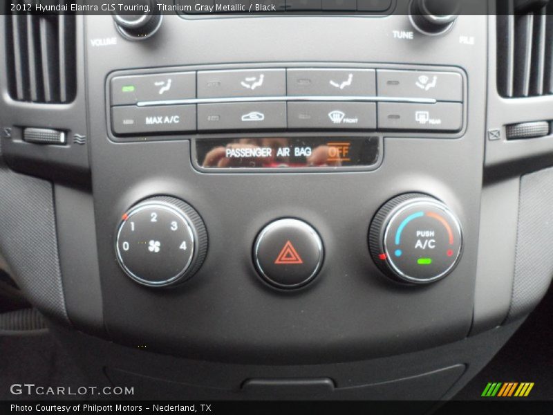 Controls of 2012 Elantra GLS Touring