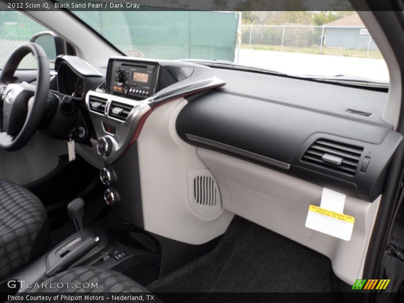 Dashboard of 2012 iQ 