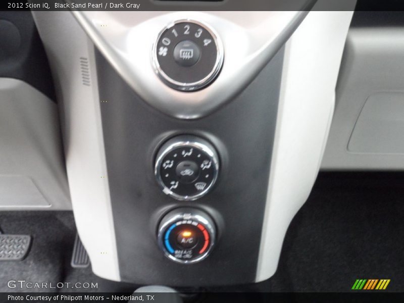Black Sand Pearl / Dark Gray 2012 Scion iQ