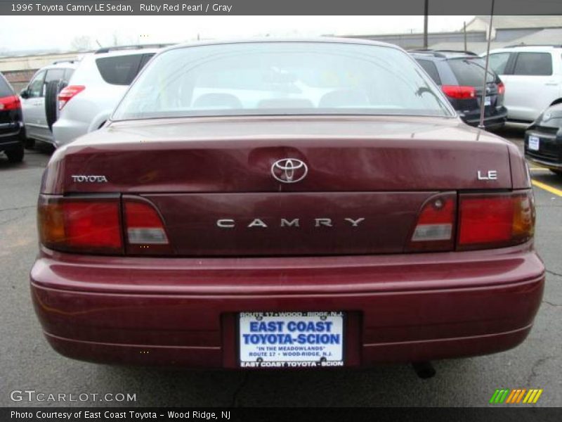 Ruby Red Pearl / Gray 1996 Toyota Camry LE Sedan