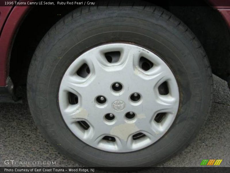 Ruby Red Pearl / Gray 1996 Toyota Camry LE Sedan