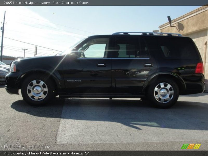 Black Clearcoat / Camel 2005 Lincoln Navigator Luxury