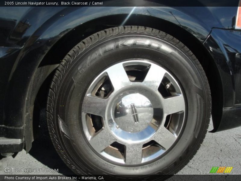 Black Clearcoat / Camel 2005 Lincoln Navigator Luxury