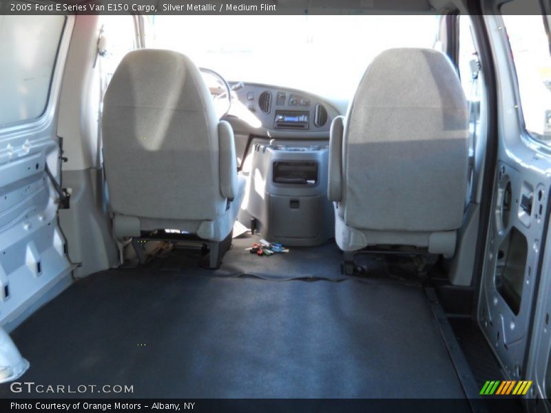 Silver Metallic / Medium Flint 2005 Ford E Series Van E150 Cargo