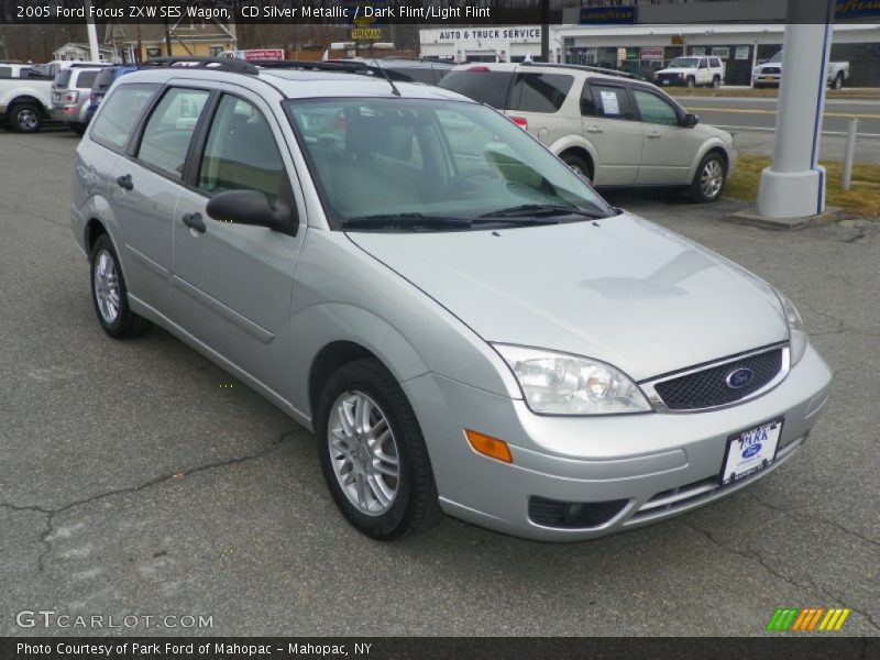 CD Silver Metallic / Dark Flint/Light Flint 2005 Ford Focus ZXW SES Wagon