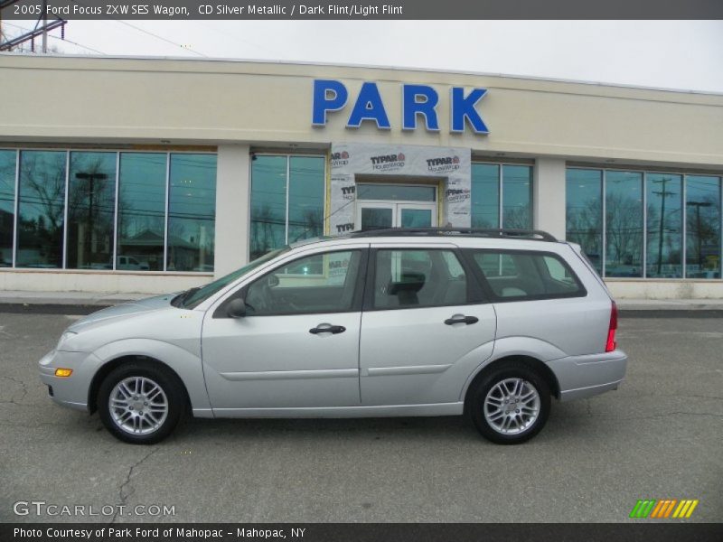 CD Silver Metallic / Dark Flint/Light Flint 2005 Ford Focus ZXW SES Wagon