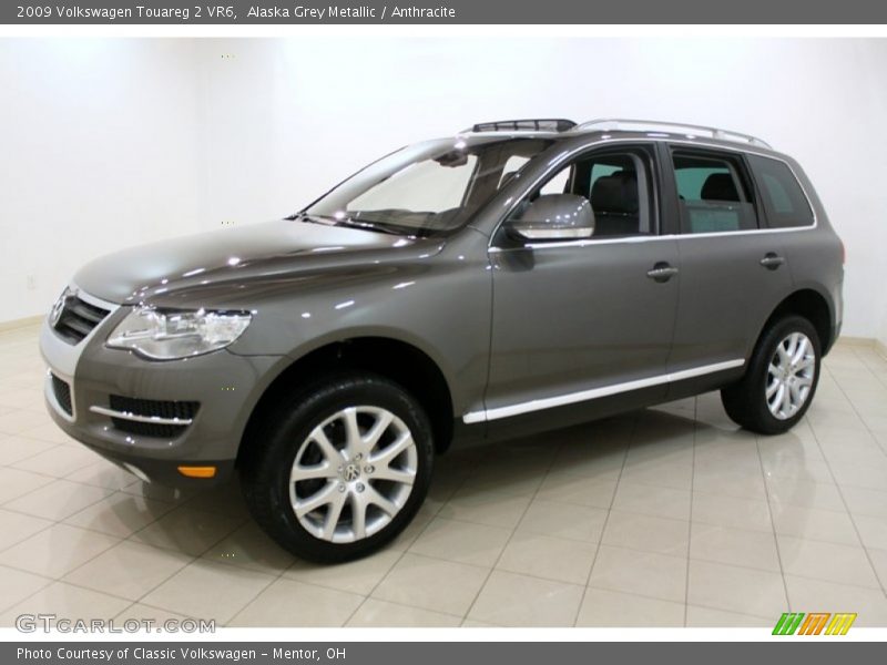 Alaska Grey Metallic / Anthracite 2009 Volkswagen Touareg 2 VR6