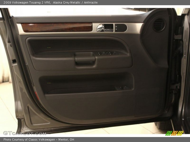 Alaska Grey Metallic / Anthracite 2009 Volkswagen Touareg 2 VR6