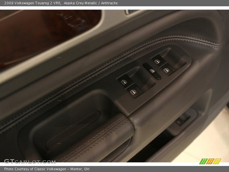 Alaska Grey Metallic / Anthracite 2009 Volkswagen Touareg 2 VR6