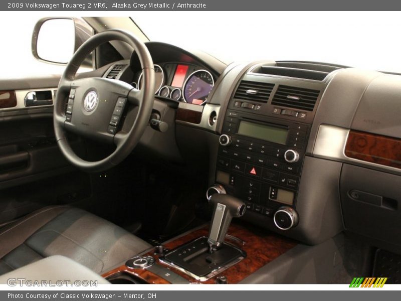 Alaska Grey Metallic / Anthracite 2009 Volkswagen Touareg 2 VR6
