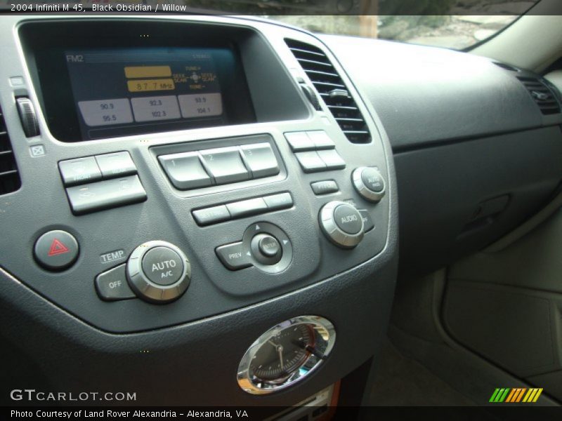 Black Obsidian / Willow 2004 Infiniti M 45