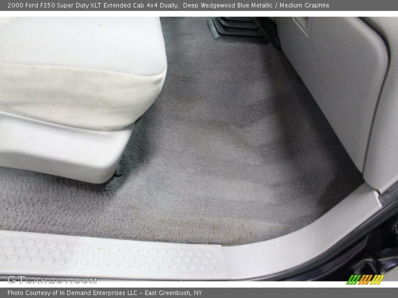 Deep Wedgewood Blue Metallic / Medium Graphite 2000 Ford F350 Super Duty XLT Extended Cab 4x4 Dually