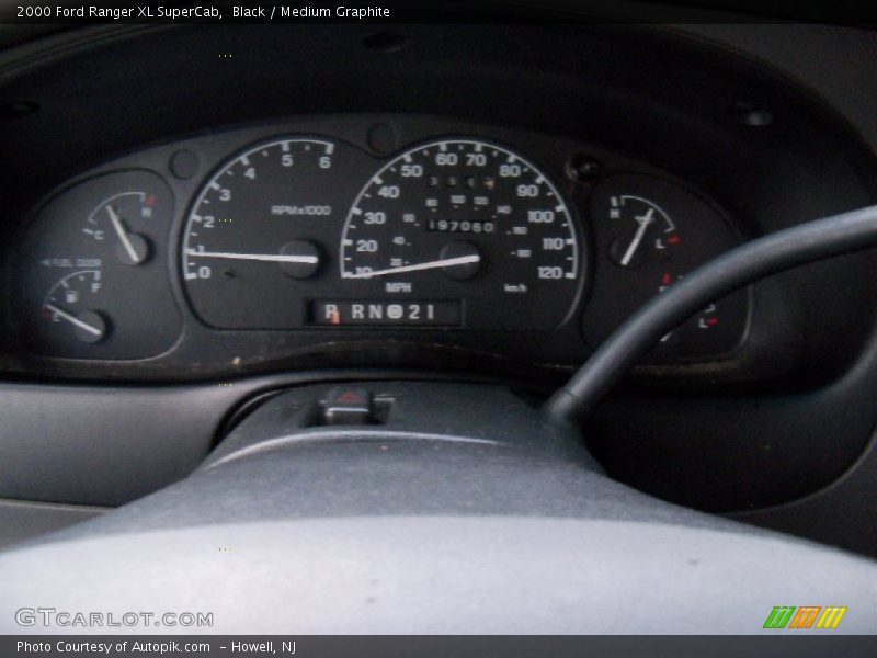 Black / Medium Graphite 2000 Ford Ranger XL SuperCab
