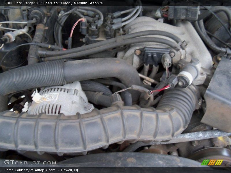 Black / Medium Graphite 2000 Ford Ranger XL SuperCab