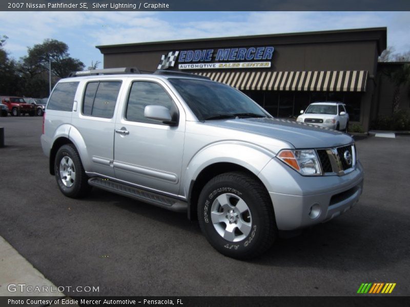 Silver Lightning / Graphite 2007 Nissan Pathfinder SE