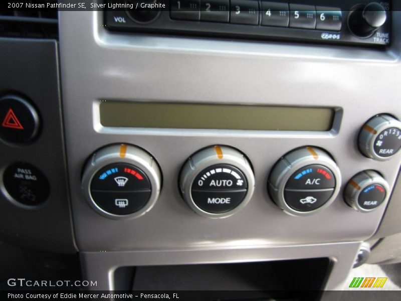 Silver Lightning / Graphite 2007 Nissan Pathfinder SE
