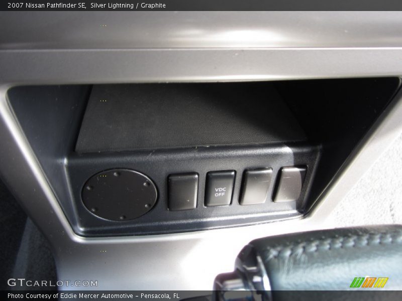 Silver Lightning / Graphite 2007 Nissan Pathfinder SE
