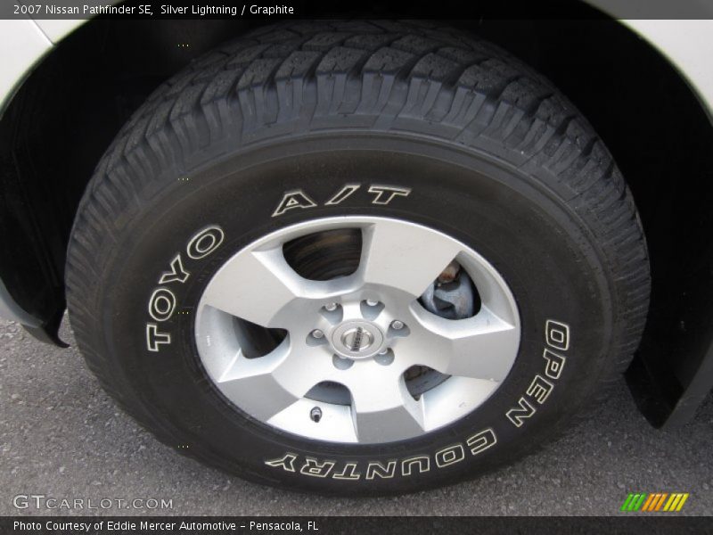 Silver Lightning / Graphite 2007 Nissan Pathfinder SE