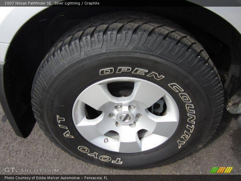 Silver Lightning / Graphite 2007 Nissan Pathfinder SE
