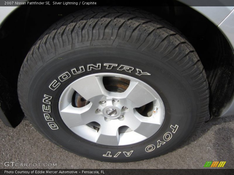Silver Lightning / Graphite 2007 Nissan Pathfinder SE