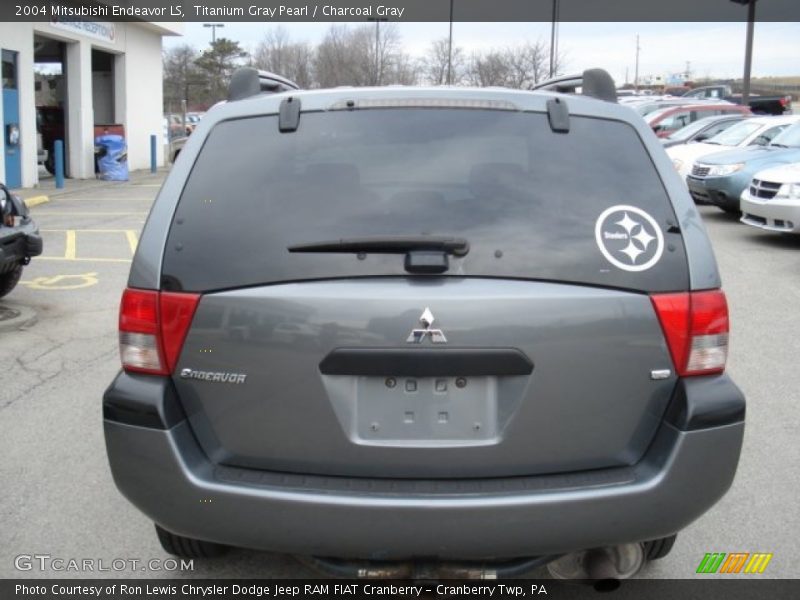 Titanium Gray Pearl / Charcoal Gray 2004 Mitsubishi Endeavor LS