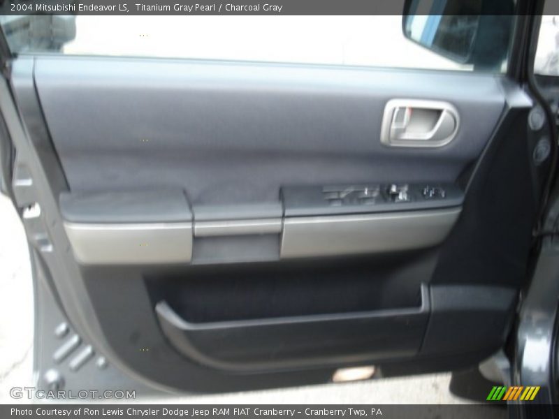 Titanium Gray Pearl / Charcoal Gray 2004 Mitsubishi Endeavor LS