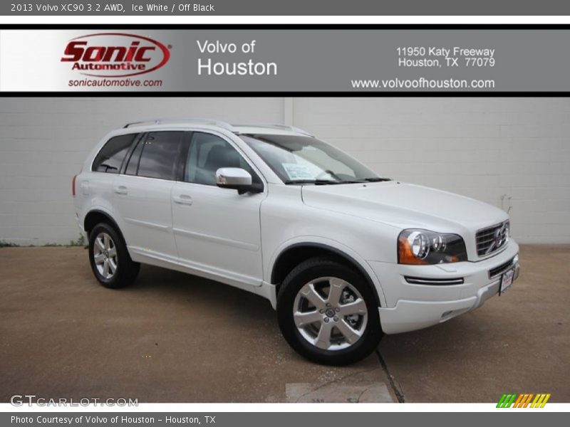 Ice White / Off Black 2013 Volvo XC90 3.2 AWD