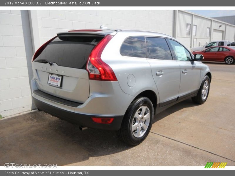 Electric Silver Metallic / Off Black 2012 Volvo XC60 3.2