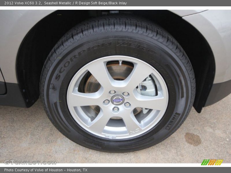 Seashell Metallic / R Design Soft Beige/Black Inlay 2012 Volvo XC60 3.2